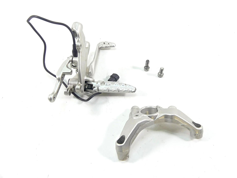 2012 Ducati Panigale 1199S Right Front Footpeg Brake Pedal & Mount 8291A441AA {{ shop.shopifyCountryName }} - Mototech271