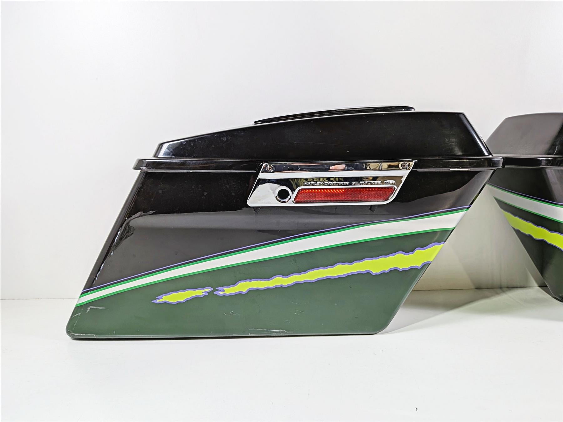 2006 Harley Touring FLHTCU SE CVO Electra Glide Saddlebag Set Majestic 90654-06-Mototech271