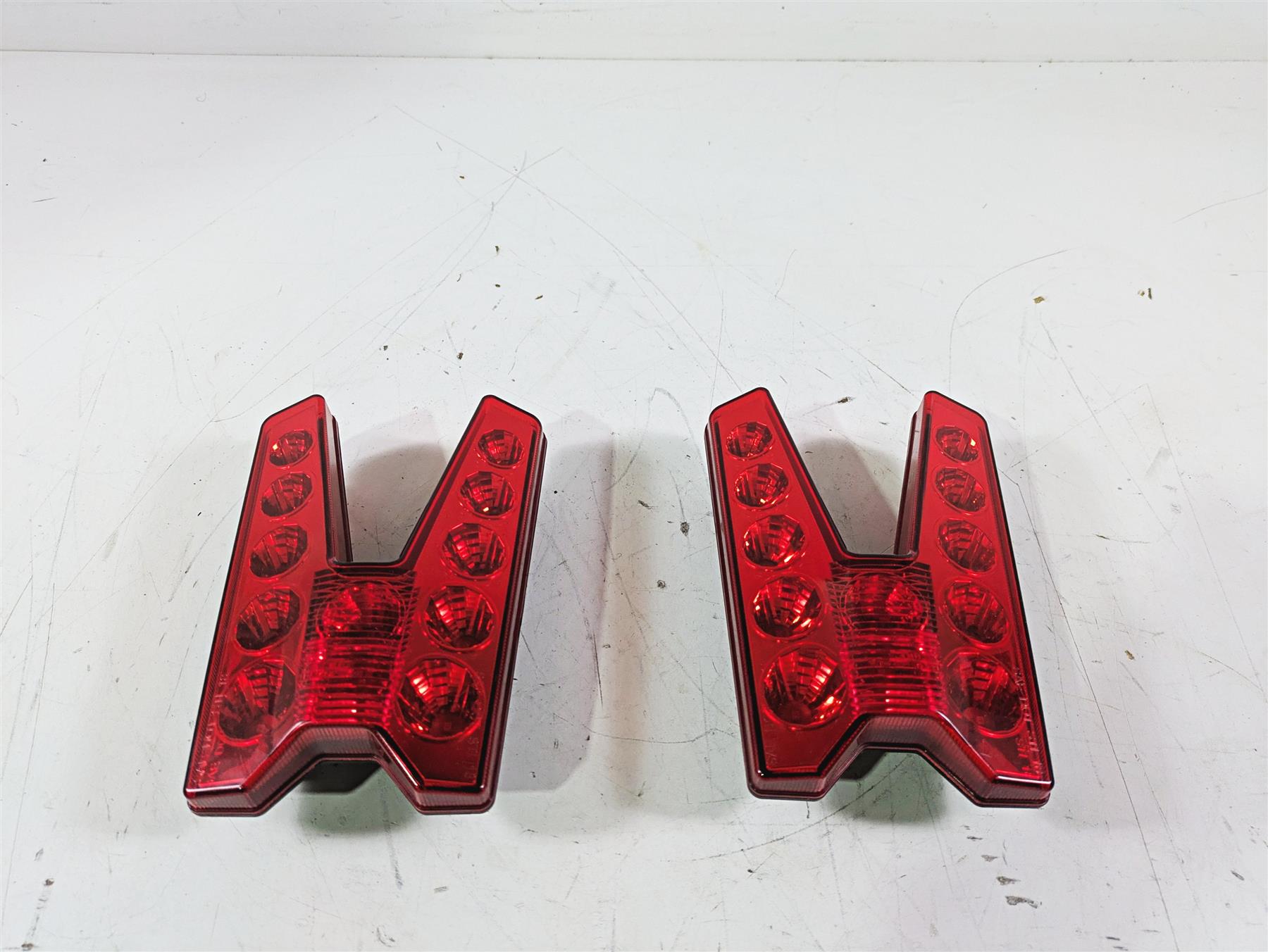 2022 Kawasaki Teryx KRX KRF 1000 C SE Taillight Tail Light Lamp Set 23024-0005 {{ shop.shopifyCountryName }} - Mototech271
