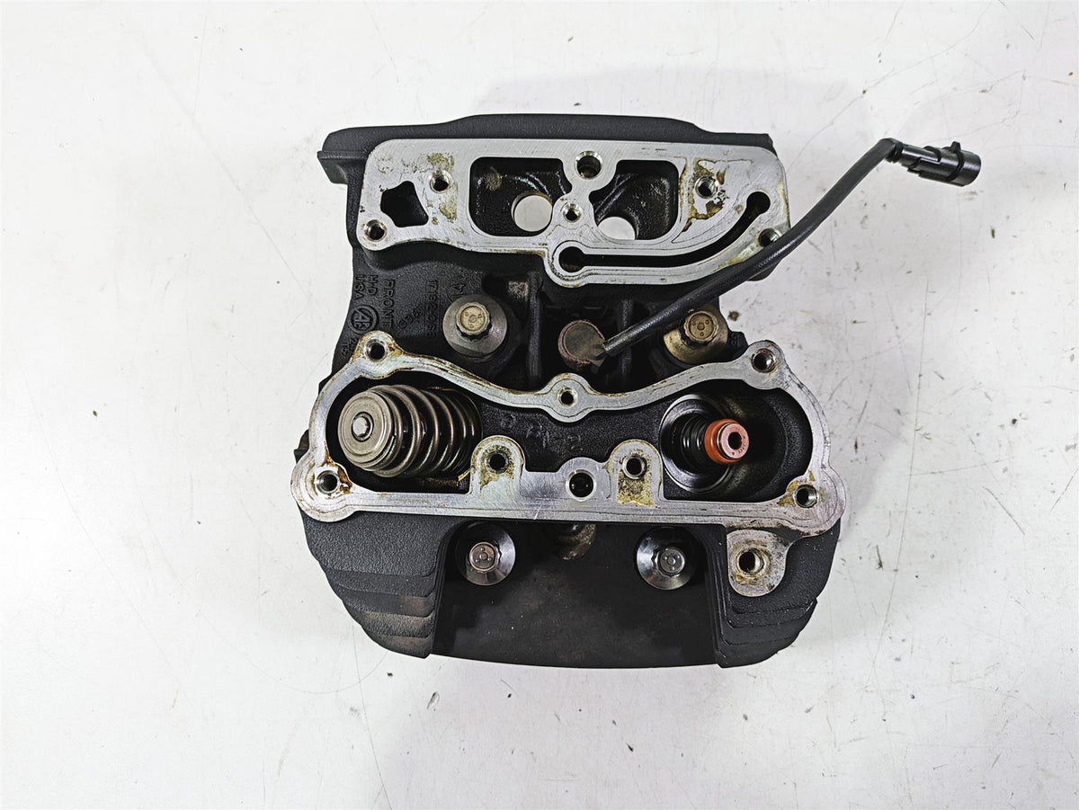 2015 Harley Touring FLHXS Street Glide Front Cylinder Head - Read 17728-08 {{ shop.shopifyCountryName }} - Mototech271