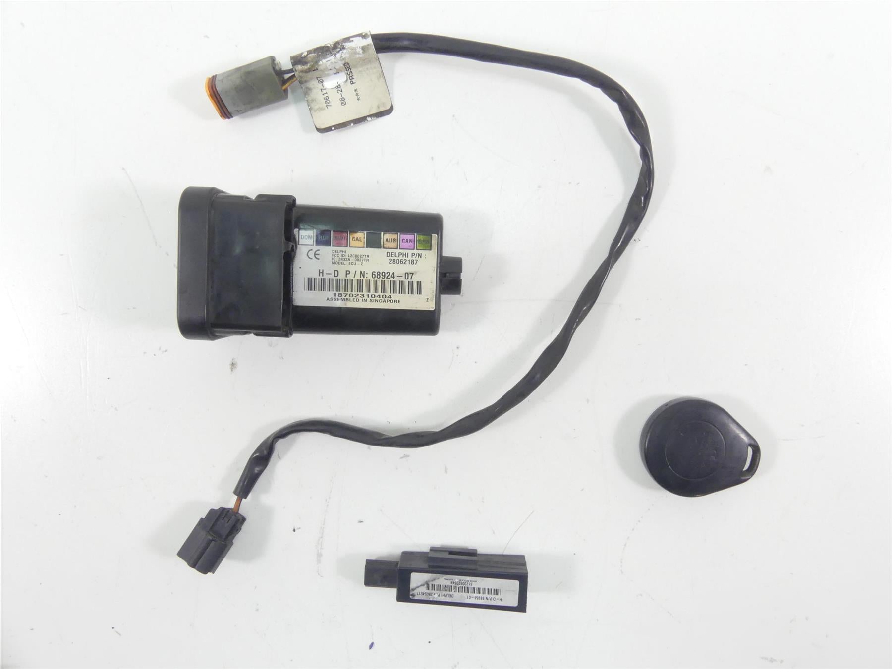2011 Harley Touring FLTRU Road Glide Tssm Turn Signal Security Module 68924-07 {{ shop.shopifyCountryName }} - Mototech271
