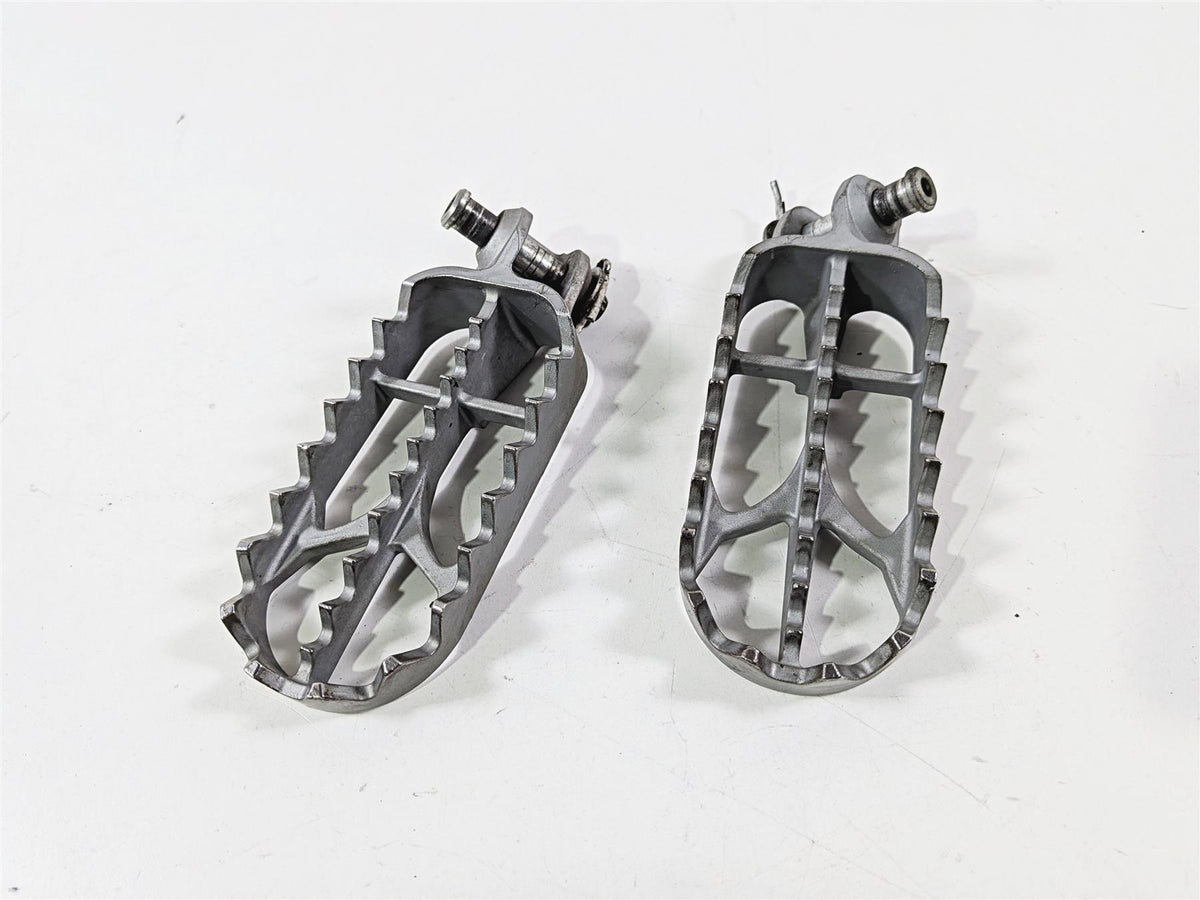 2013 KTM 990 Adventure Baja Front Rider Foot Peg Set 60003040033 60003040133-Mototech271