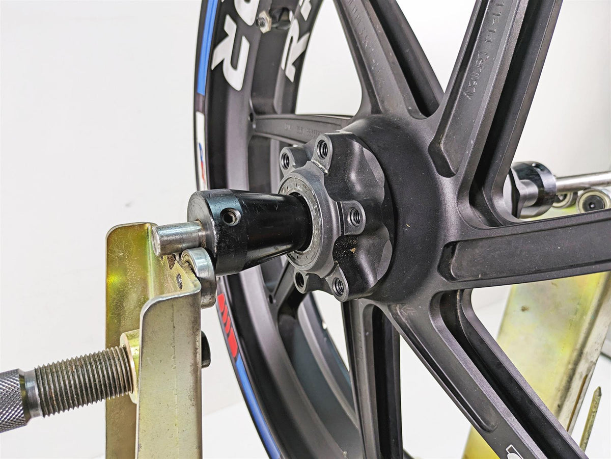 2015 BMW S1000RR K46 17x3.5 HP4 Front Wheel Rim - Damaged 36318548892 {{ shop.shopifyCountryName }} - Mototech271