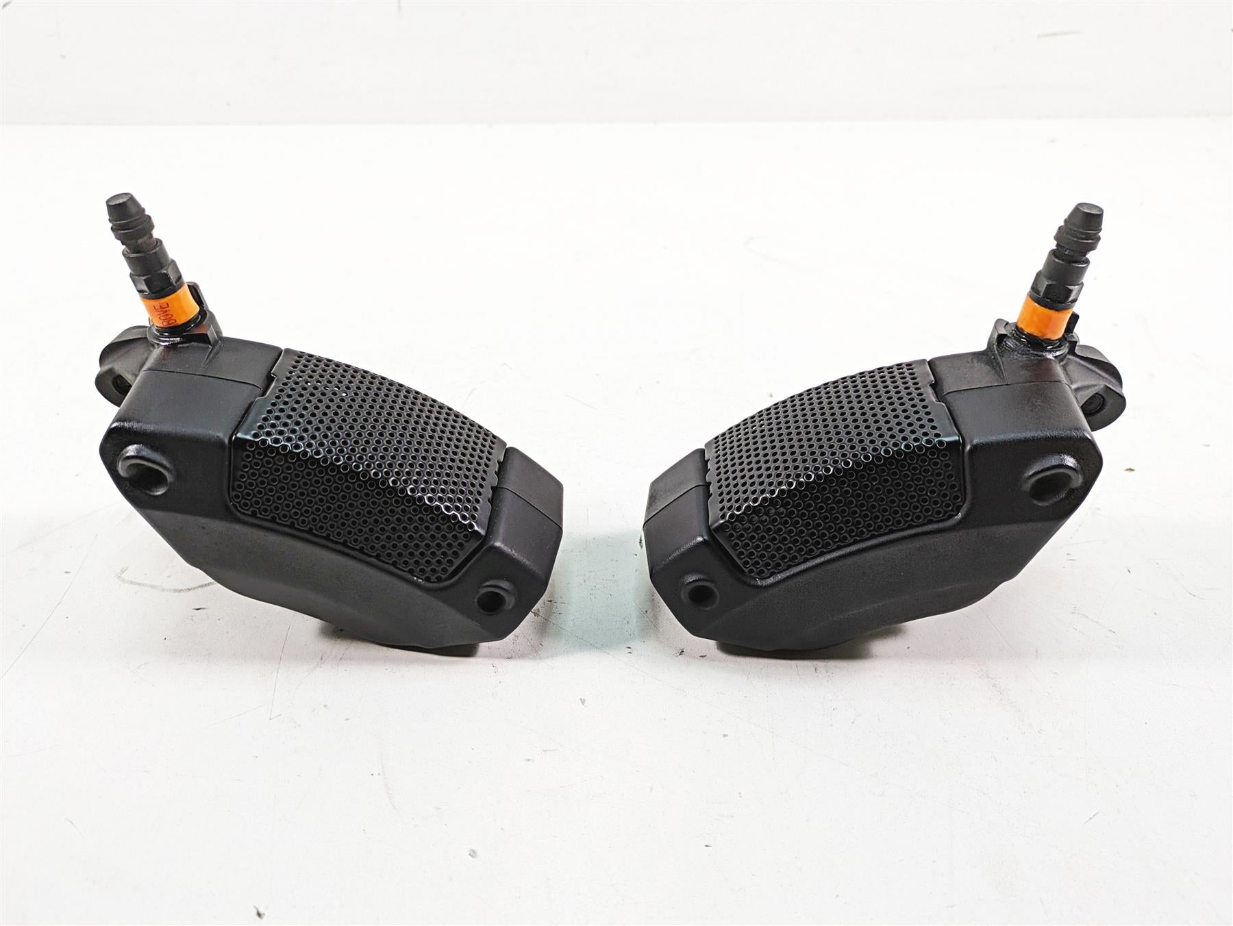 2018 Harley Touring FLHXSE CVO Street Glide Front Brake Caliper Set 41300209 {{ shop.shopifyCountryName }} - Mototech271