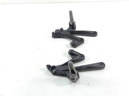 2017 Kawasaki ZX1400 ZX14R Ninja Rear Passenger Footpeg Bracket Set 35063-0782 {{ shop.shopifyCountryName }} - Mototech271
