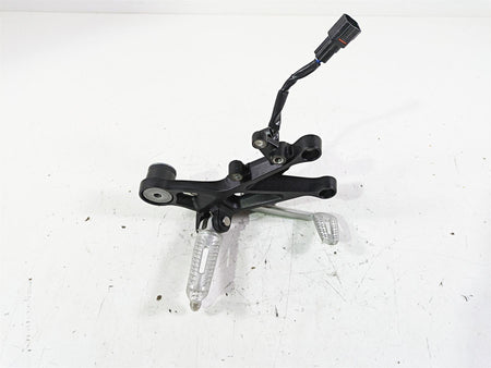 2023 Triumph Street Triple 765 RS Right Rider Footpeg & Brake Pedal T2082484 {{ shop.shopifyCountryName }} - Mototech271