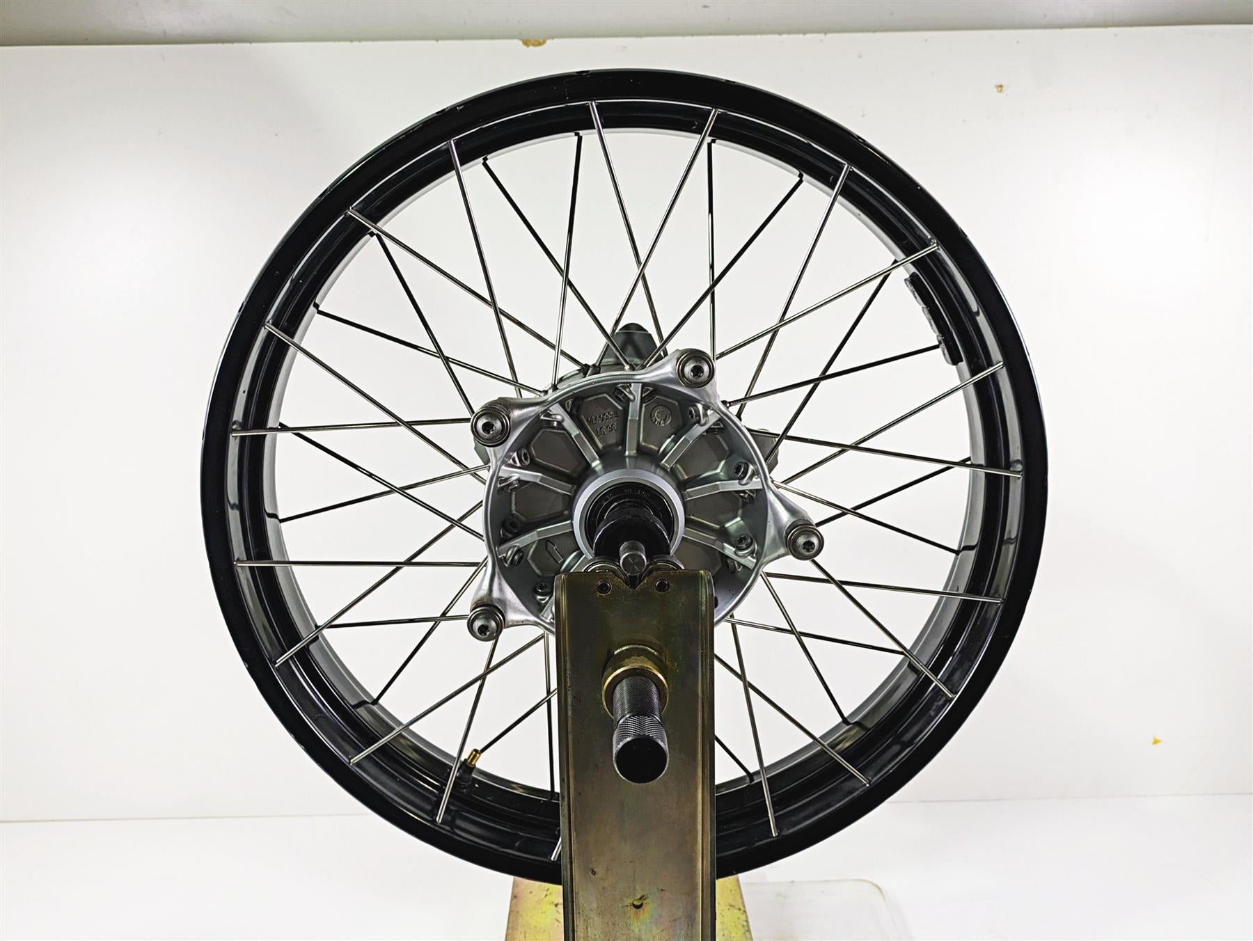 2006 BMW R1200GS K255 Adv Straight 19x2.5 Front Wheel Spoke Rim 36317710866 {{ shop.shopifyCountryName }} - Mototech271
