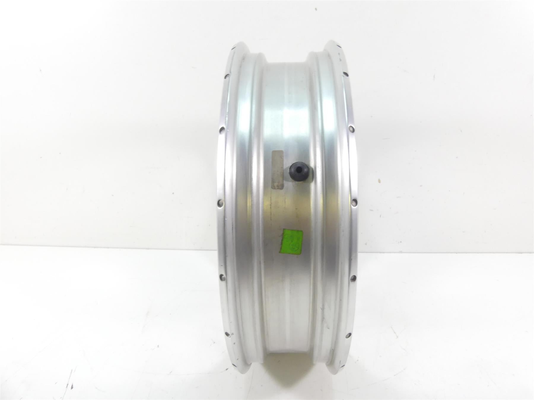 2008 BMW R1200GS K25 Rear 4x17 Silver Spoke Wheel Rim 36317710858 36317701493 {{ shop.shopifyCountryName }} - Mototech271