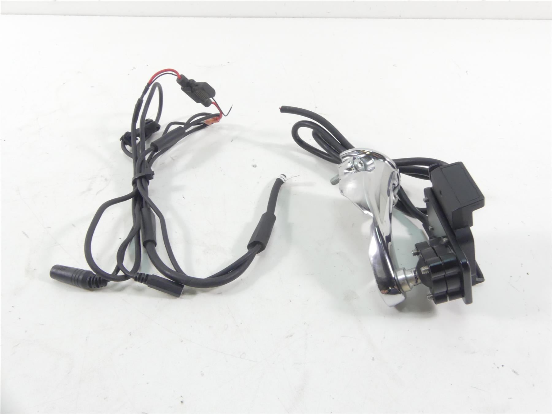 2012 Harley Touring FLHX Street Glide Garmin Zuma 660 Chrome Holder Mount {{ shop.shopifyCountryName }} - Mototech271