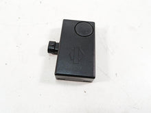 Load image into Gallery viewer, 2018 Harley Touring FLHXSE CVO Street Glide Siren Control Box Module 68958-07C
