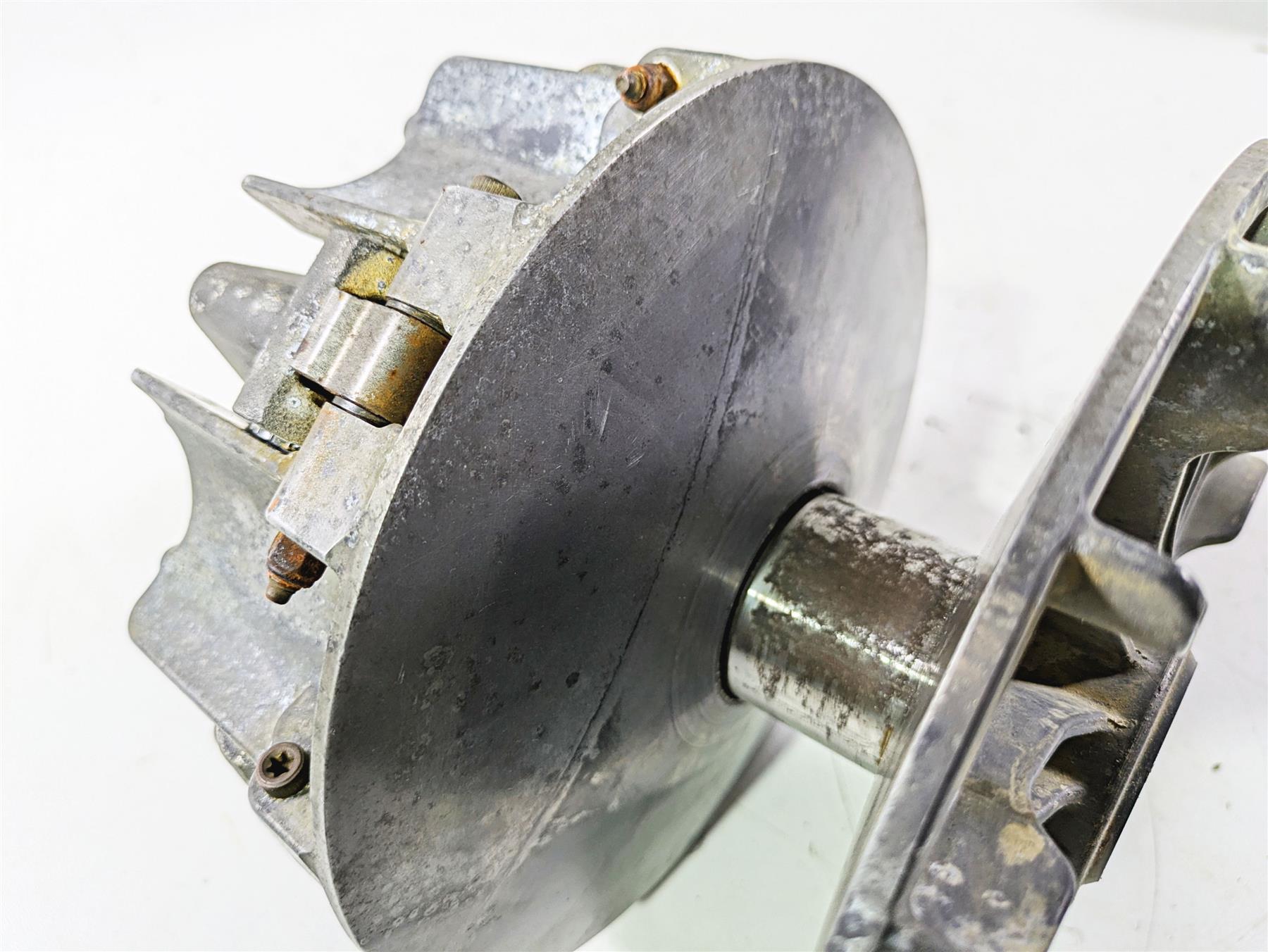 2022 Can-Am Defender XMR HD10 Primary Drive Clutch 853m Only 420280597 420280608 {{ shop.shopifyCountryName }} - Mototech271