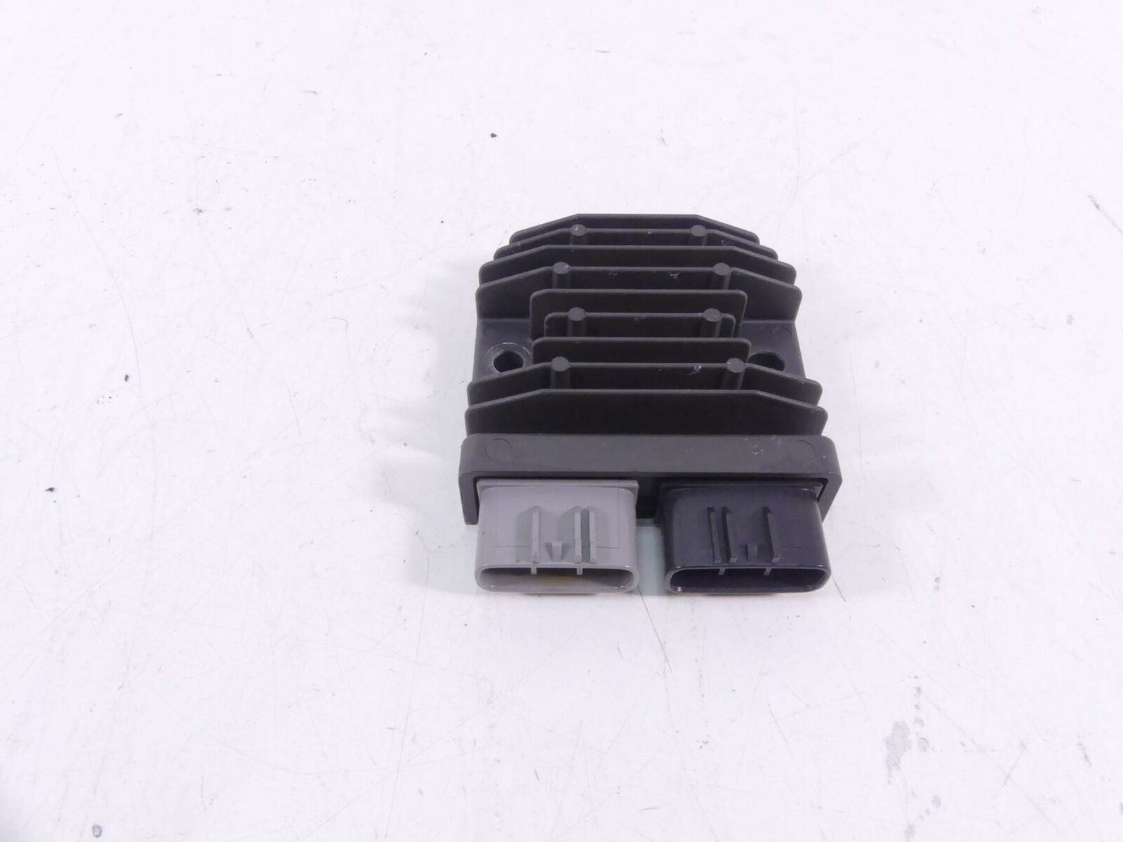 2015 Ducati Diavel Dark Rectifier Voltage Regulator 54040301B {{ shop.shopifyCountryName }} - Mototech271