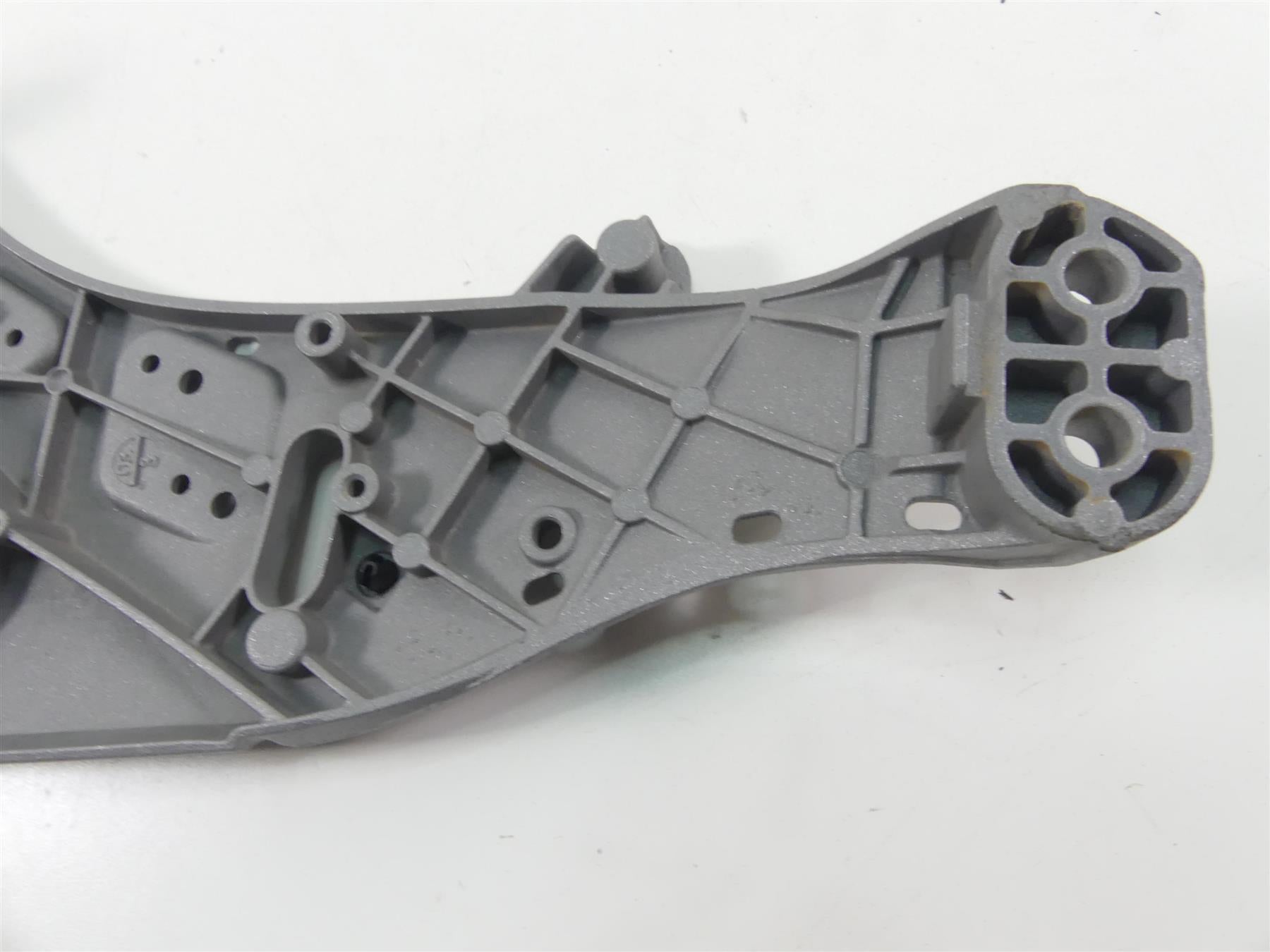 2019 BMW R1250GS K50 Left Side Front Stay Fairing Holder Carrier 46638528673 {{ shop.shopifyCountryName }} - Mototech271