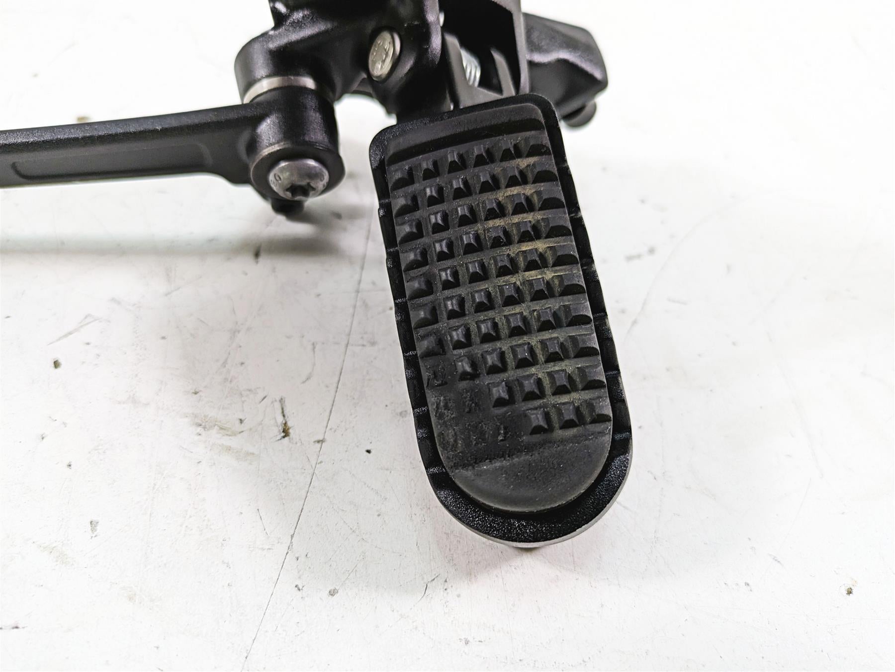 2022 Harley RA1250 S Pan America Left Rider Footpeg & Shifter - Read 33600309A {{ shop.shopifyCountryName }} - Mototech271
