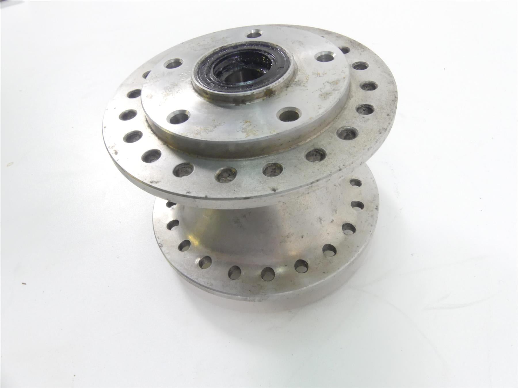 1999 Harley Dyna FXDL Low Rider Front Wheel Hub for 3/4" Axle 43591-96B {{ shop.shopifyCountryName }} - Mototech271