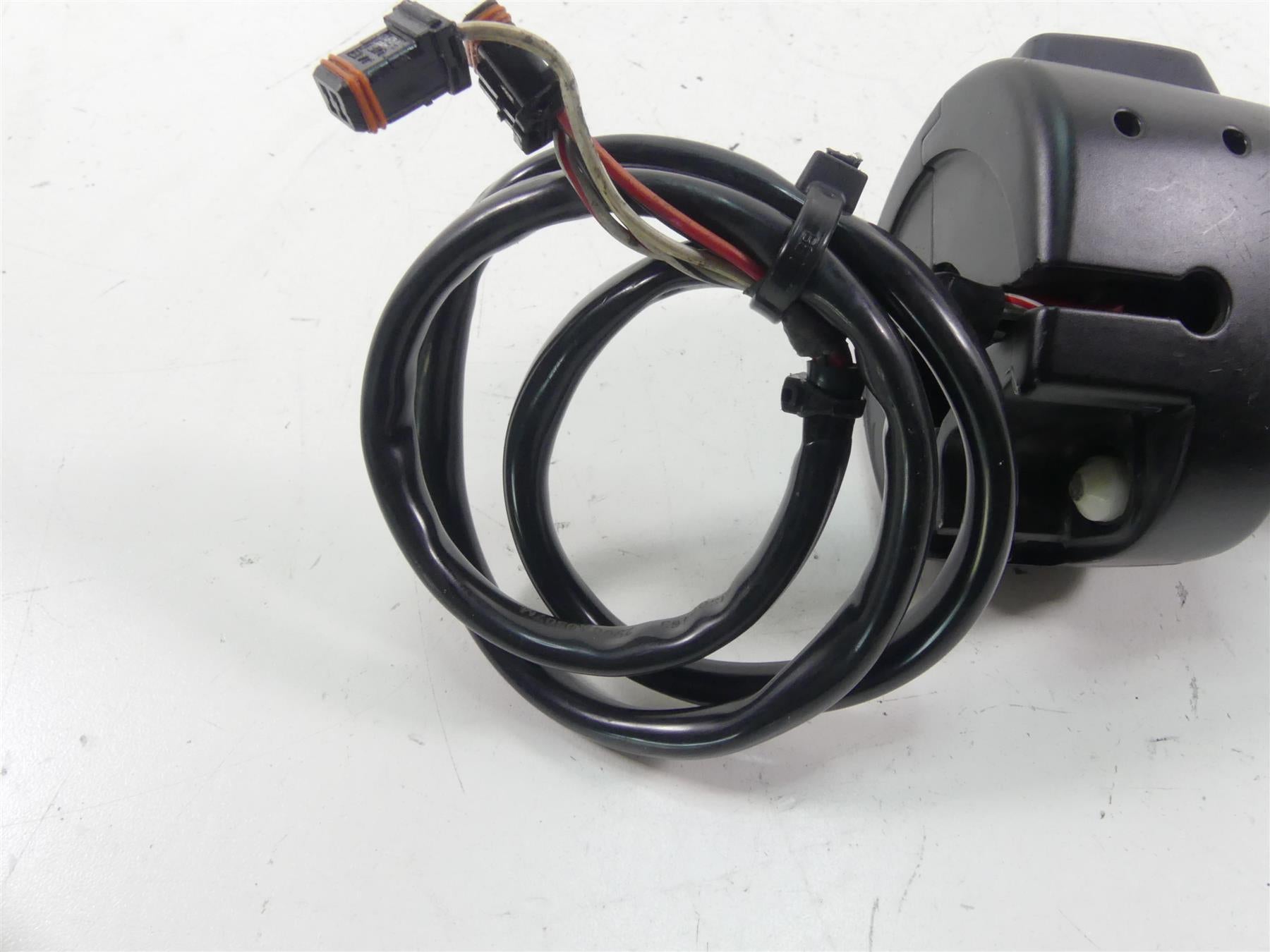 2021 Harley Softail FXBBS Street Bob Right Hand Throttle Control Switch 71500462 {{ shop.shopifyCountryName }} - Mototech271