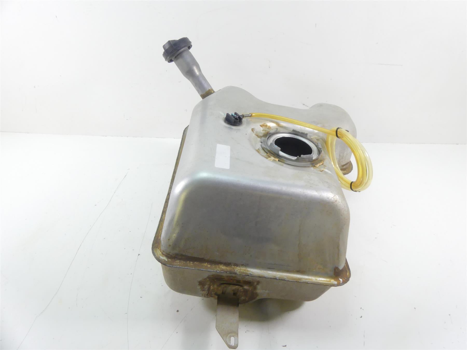 2020 Can-Am Commander 1000R XT Metal Fuel Gas Petrol Tank 709000753 {{ shop.shopifyCountryName }} - Mototech271