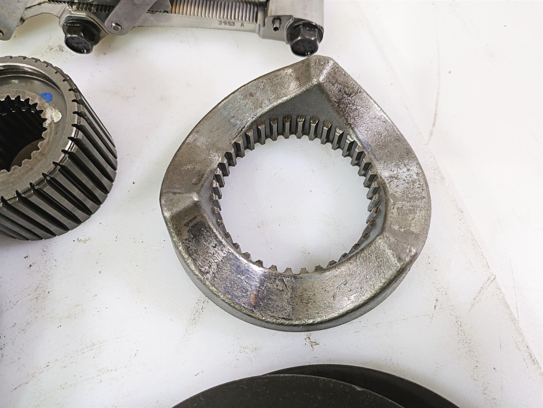 2014 Harley FXDL Dyna Low Rider Primary Drive Clutch Kit 37816-11 {{ shop.shopifyCountryName }} - Mototech271