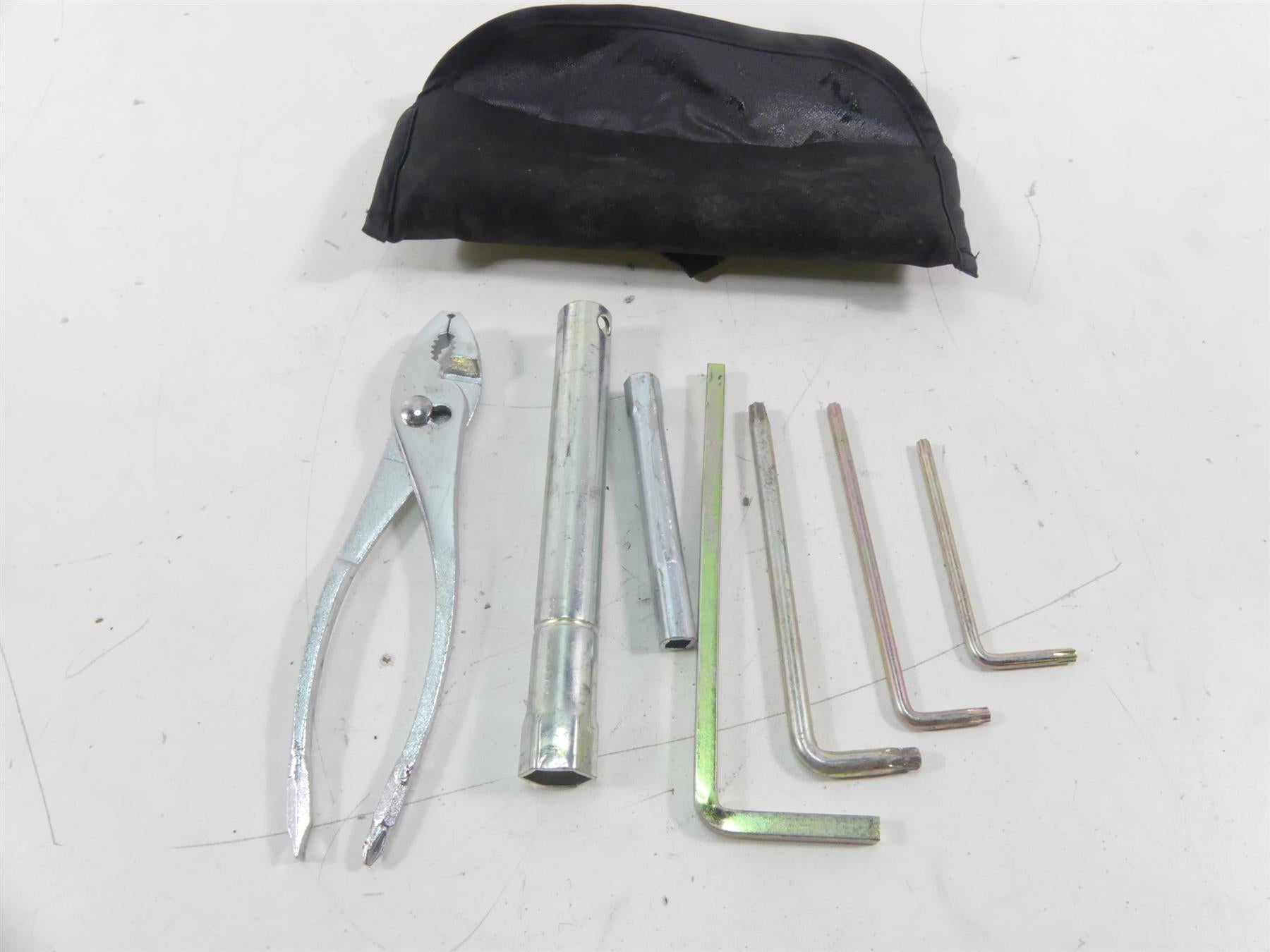 2005 Harley FXDWGI Dyna Wide Glide Owners Tools Tool Kit | Mototech271