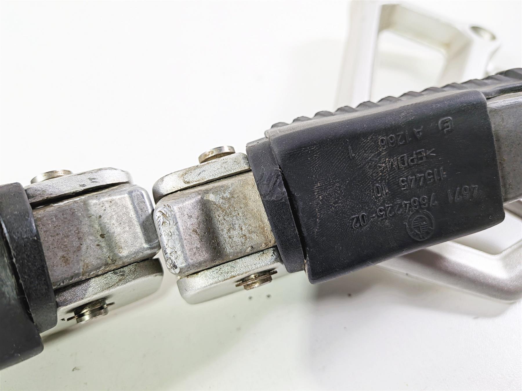 2023 BMW F850GS K81 Rear Passenger Foot Peg Rest Set 46718564829 46718564830 {{ shop.shopifyCountryName }} - Mototech271