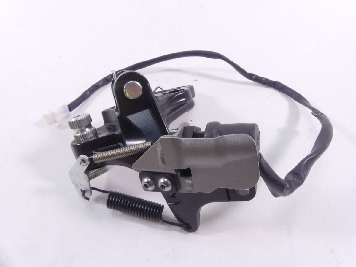 2019 Yamaha VMX17 V-Max 1700 Right Side Footpeg Brake Pedal Mount 2S3-27443-10-0 {{ shop.shopifyCountryName }} - Mototech271