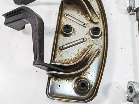 2010 Harley Touring FLHTCU Electra Glide Left Floorboard + Shift Lever 33895-82E {{ shop.shopifyCountryName }} - Mototech271