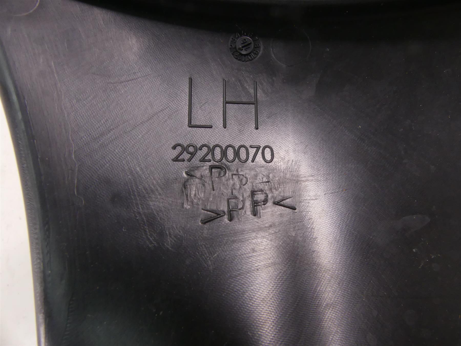 2016 Harley Touring FLTRX Road Glide Left Air Duct Intake Vent Ram 29200069 {{ shop.shopifyCountryName }} - Mototech271