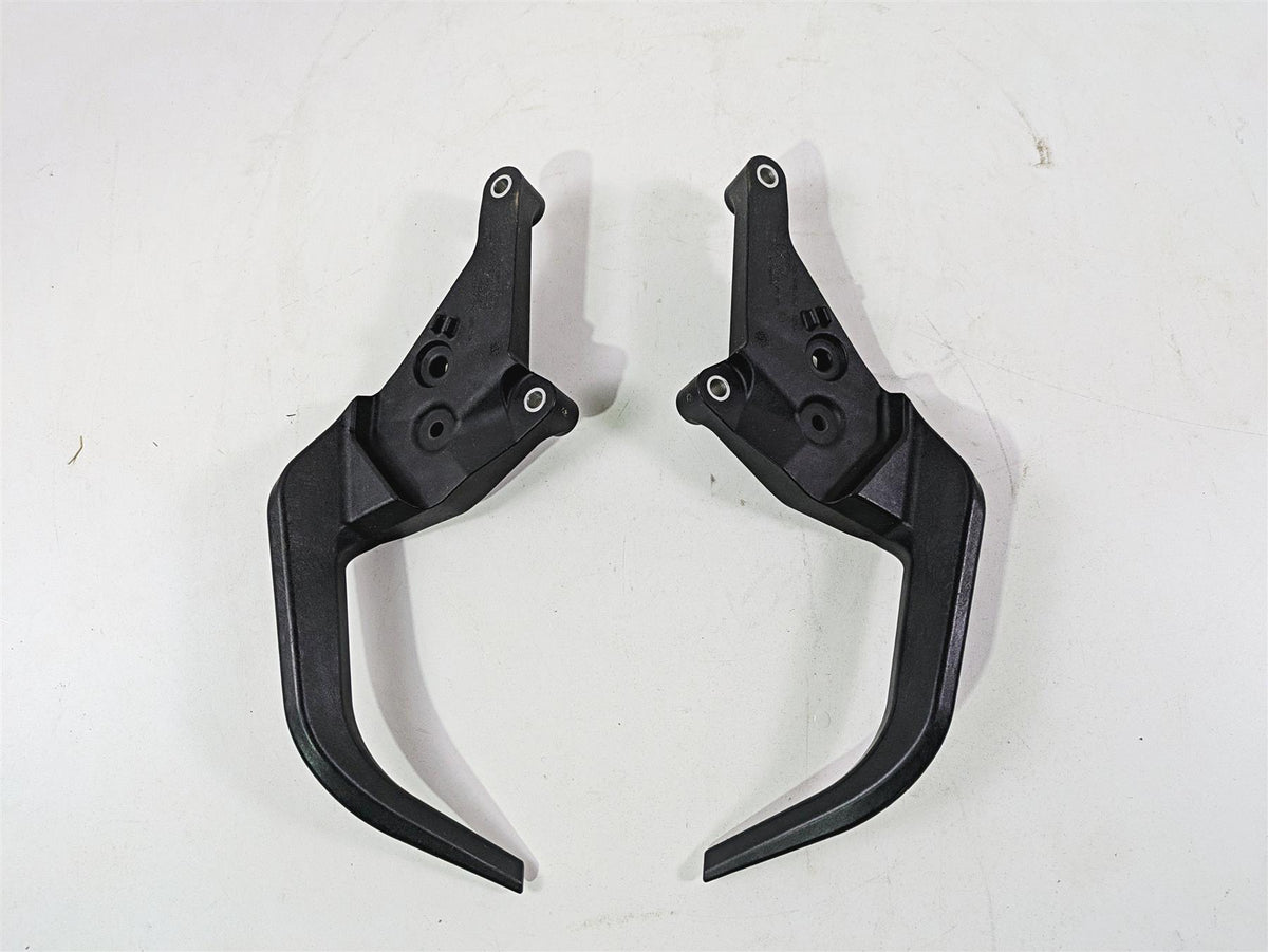 2020 KTM 1290 Super Adventure R Passenger Grab Handle Set 6031200920030 {{ shop.shopifyCountryName }} - Mototech271