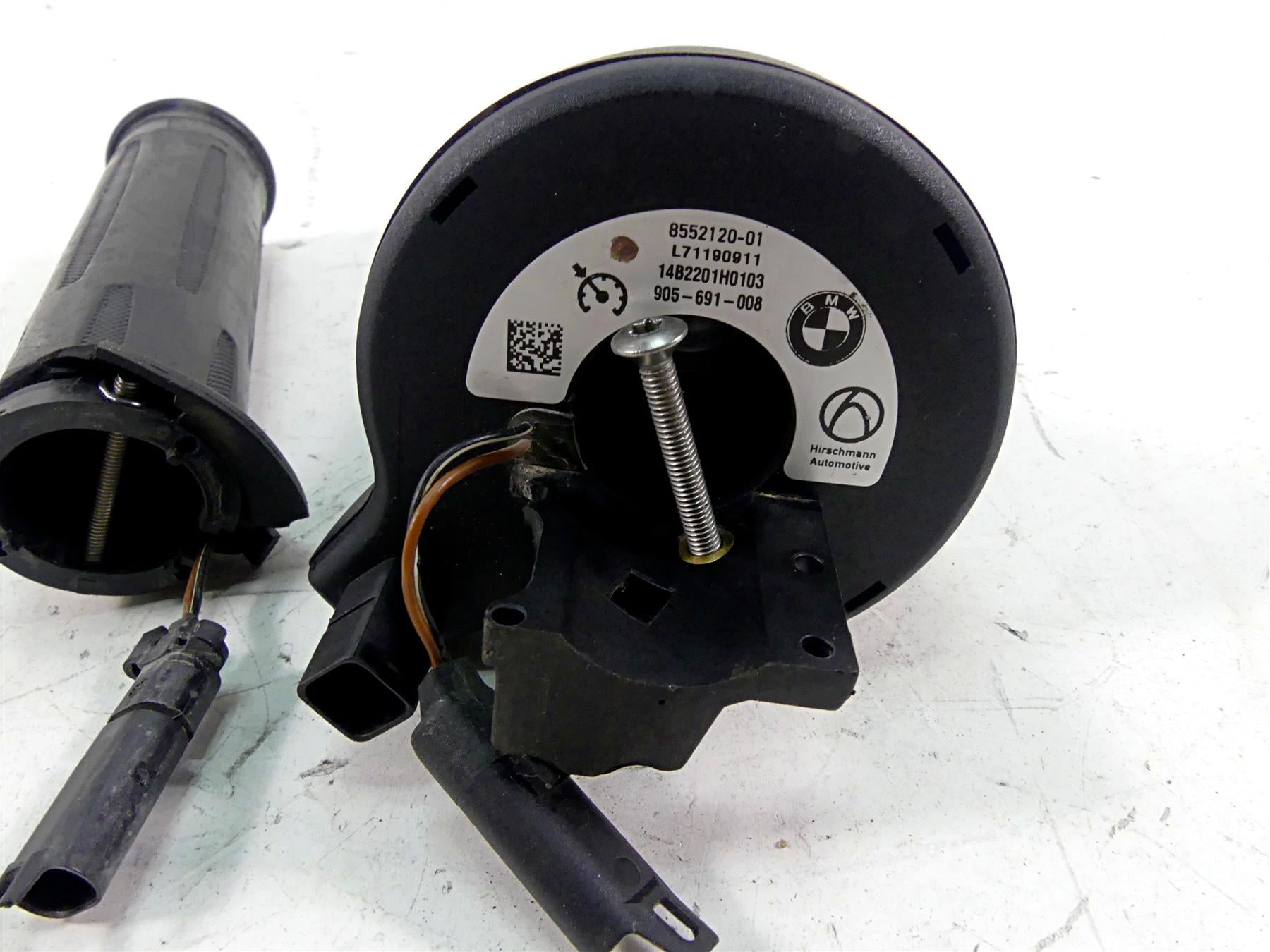 2015 BMW R1200GS GSW K50 Heated Cruise Hand Grip Set - Read 61318552120 {{ shop.shopifyCountryName }} - Mototech271