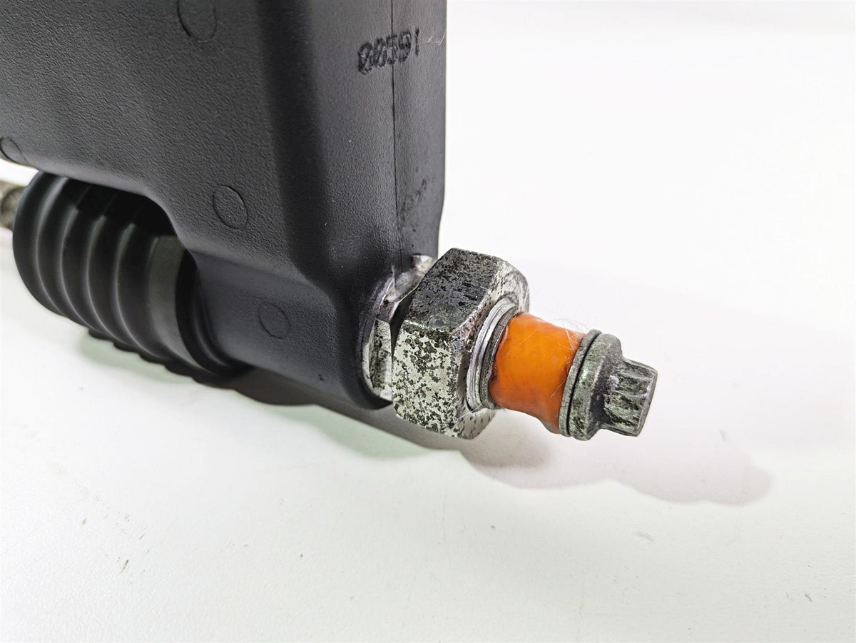 1999 Harley Dyna FXDL Low Rider Rear Brake Master Cylinder 42474-90C {{ shop.shopifyCountryName }} - Mototech271