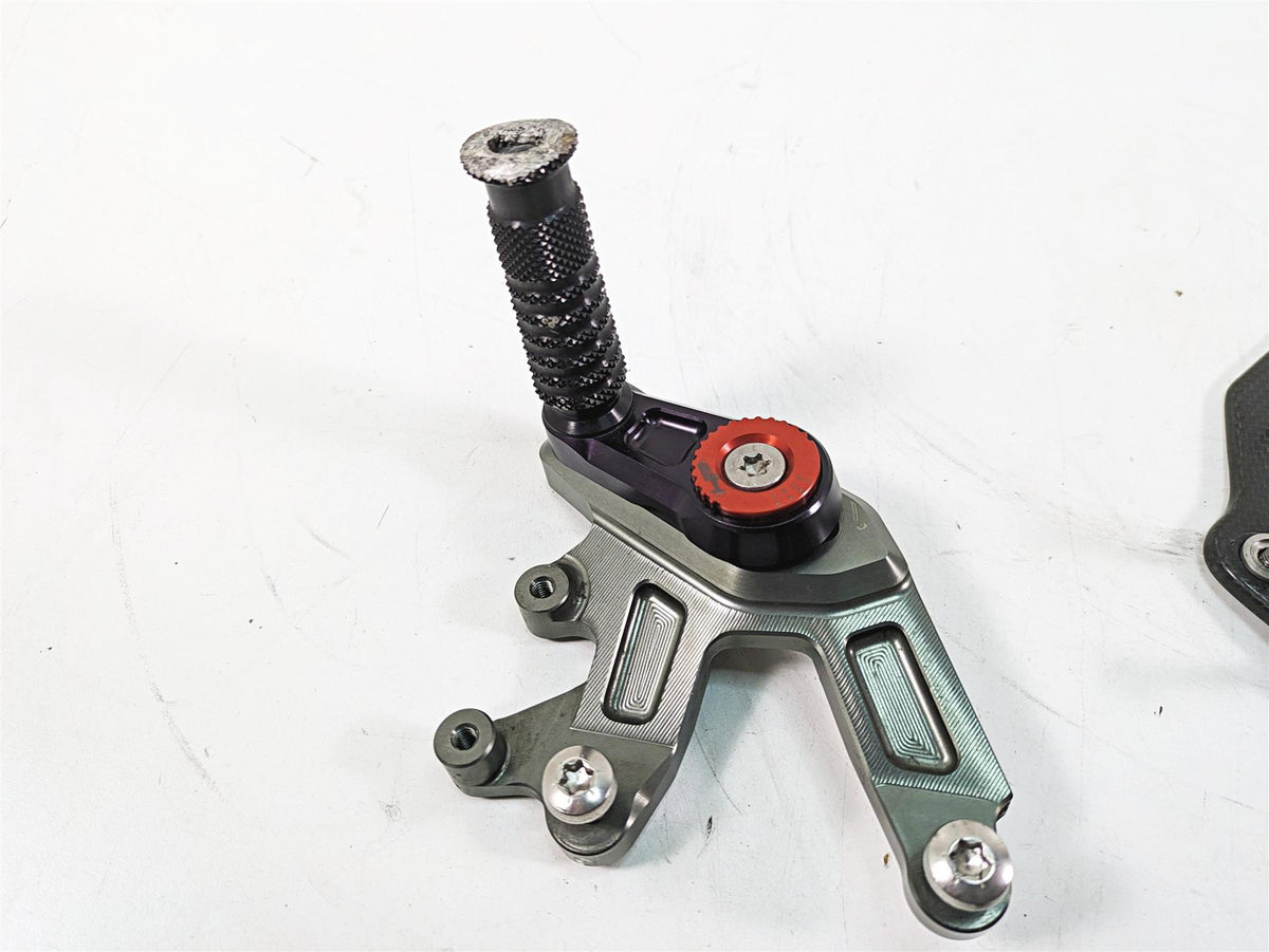2015 BMW S1000RR K46 Hp4 Left Right Foot Peg Lever Set 77258550774 77258550773 {{ shop.shopifyCountryName }} - Mototech271