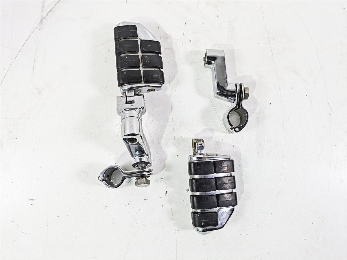 2004 Yamaha XVZ1300 Royal Star Chrome Highway Foot Peg Rest Set FOR PARTS {{ shop.shopifyCountryName }} - Mototech271