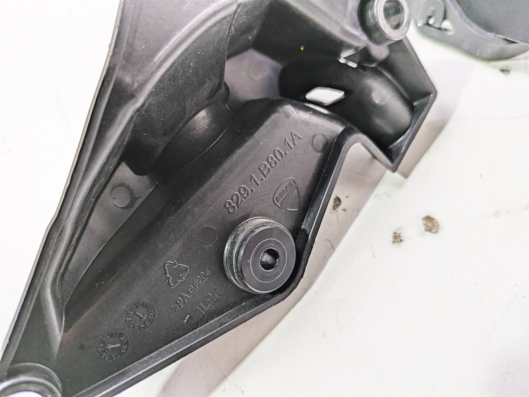 2015 Ducati Panigale 1299 S Black Molded Infill Cover Fairings Set 8291B801A {{ shop.shopifyCountryName }} - Mototech271