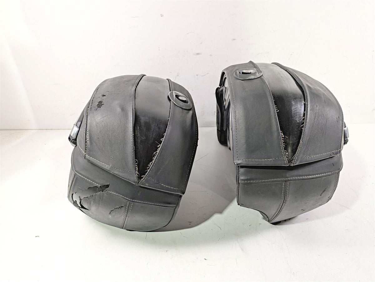 2008 Yamaha XVS1300 V-Star Tourer Saddlebag Set 5S6-F8440-00-00 5S6-F8430-00-00 {{ shop.shopifyCountryName }} - Mototech271