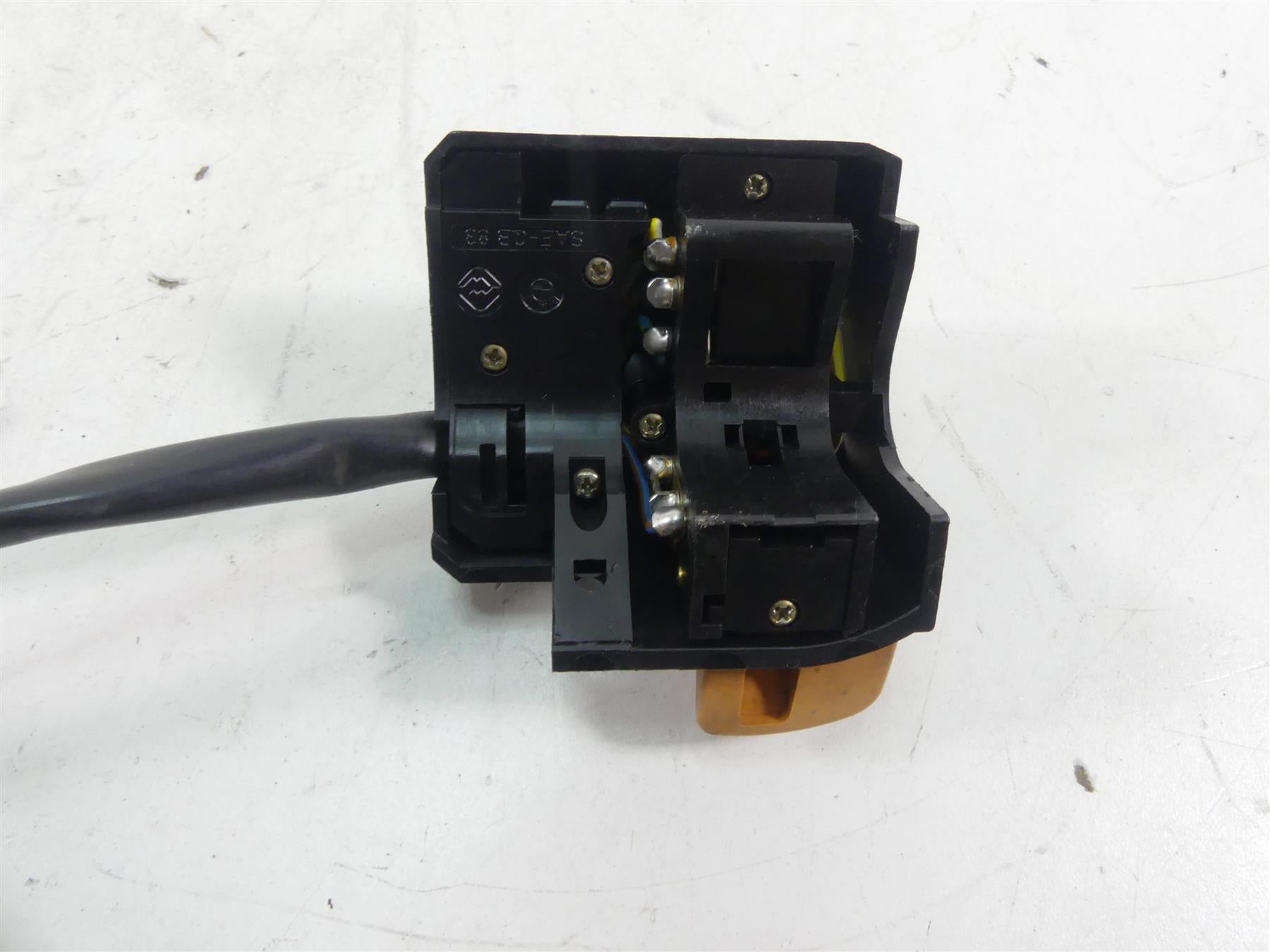 1999 BMW R1100 GS 259E Left Hand Light Blinker Control Switch 61312306177 {{ shop.shopifyCountryName }} - Mototech271