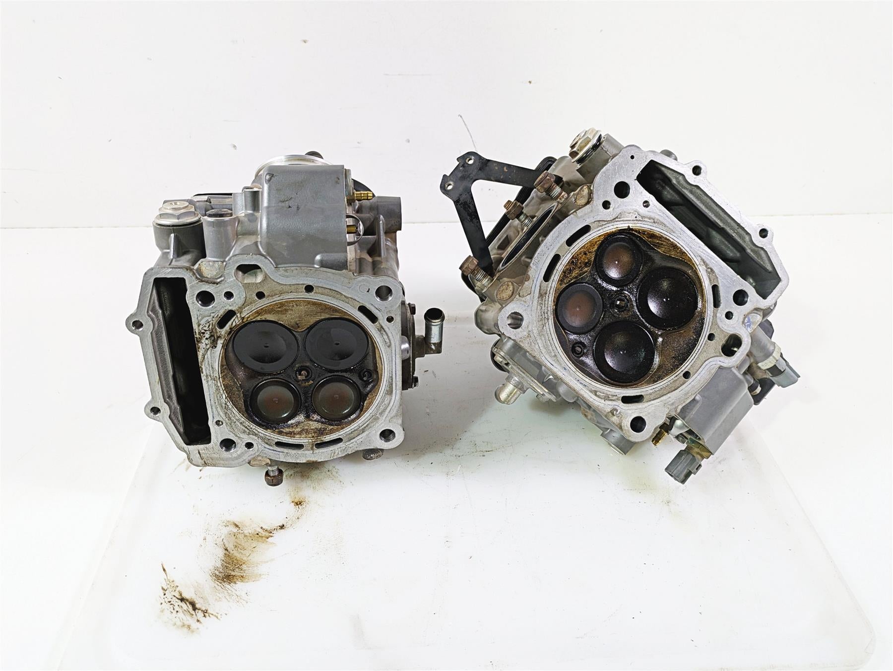 2020 KTM 1290 Super Adventure R Cylinderhead Cam Shaft Head Set 6073602014424 {{ shop.shopifyCountryName }} - Mototech271