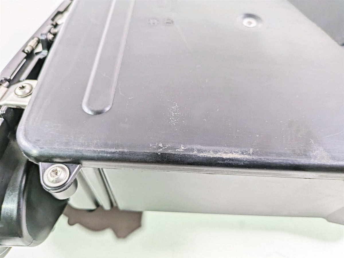 2010 BMW R1200RT K26 Storage Compartment Box - Read 46637681544 {{ shop.shopifyCountryName }} - Mototech271