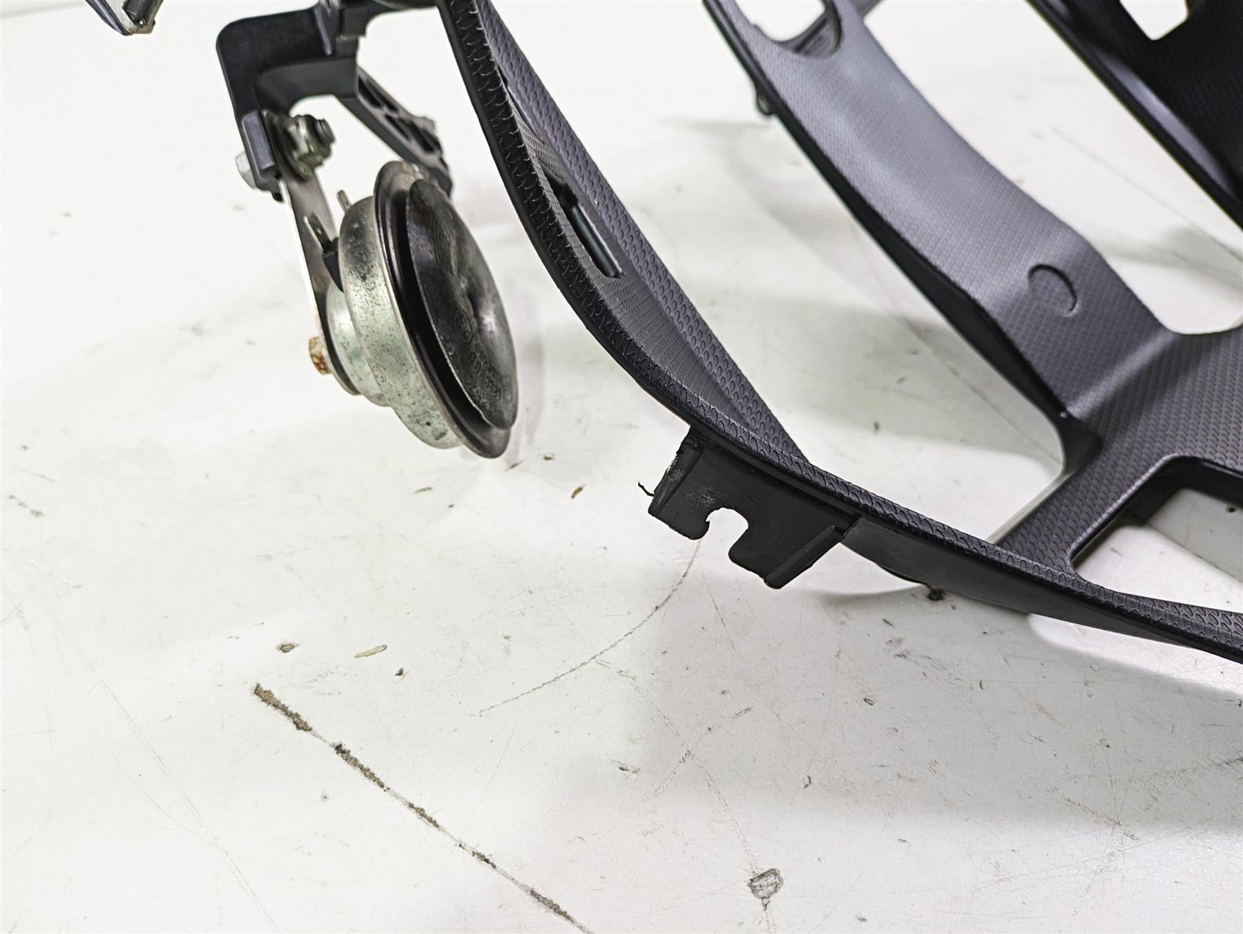 2008 Aprilia RSVR 1000 Factory Oil Cooler Scoop Ram Cover Fairing 106412 {{ shop.shopifyCountryName }} - Mototech271