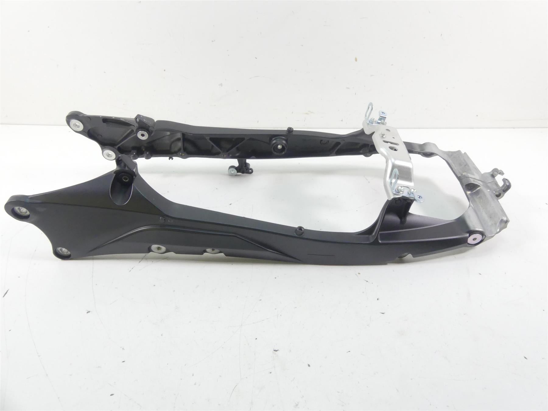 2021 Honda CBR600RR Straight Rear Subframe Sub Frame 50200-MJC-L11 {{ shop.shopifyCountryName }} - Mototech271