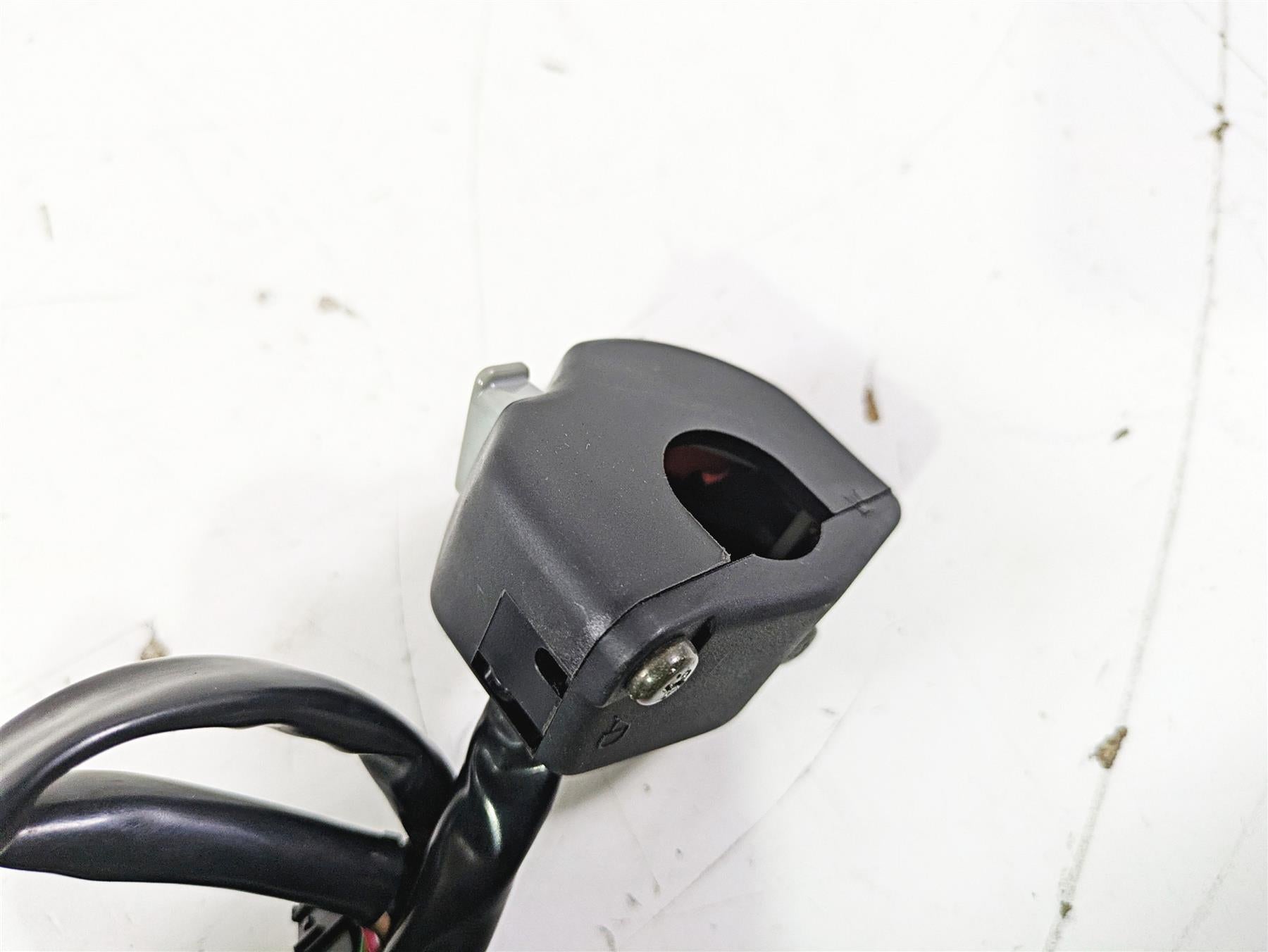 2005 Kawasaki ZX12R Ninja Right Hand Start Stop Control Switch 46091-1809 {{ shop.shopifyCountryName }} - Mototech271
