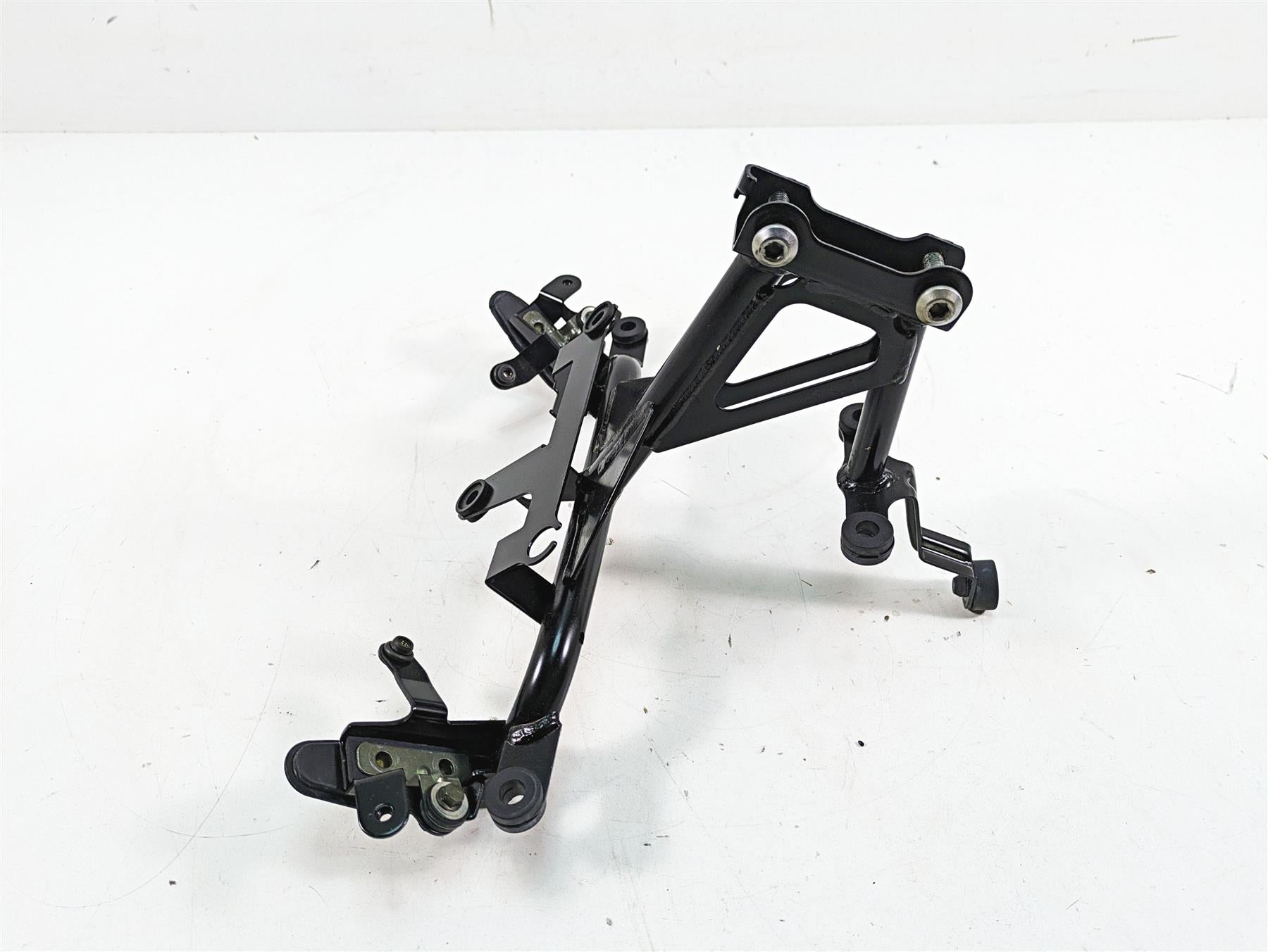2002 Yamaha FZ1 FZS1000 Fazer Front Fairing Stay Holder Carrier 5LV-28356-00-00 {{ shop.shopifyCountryName }} - Mototech271