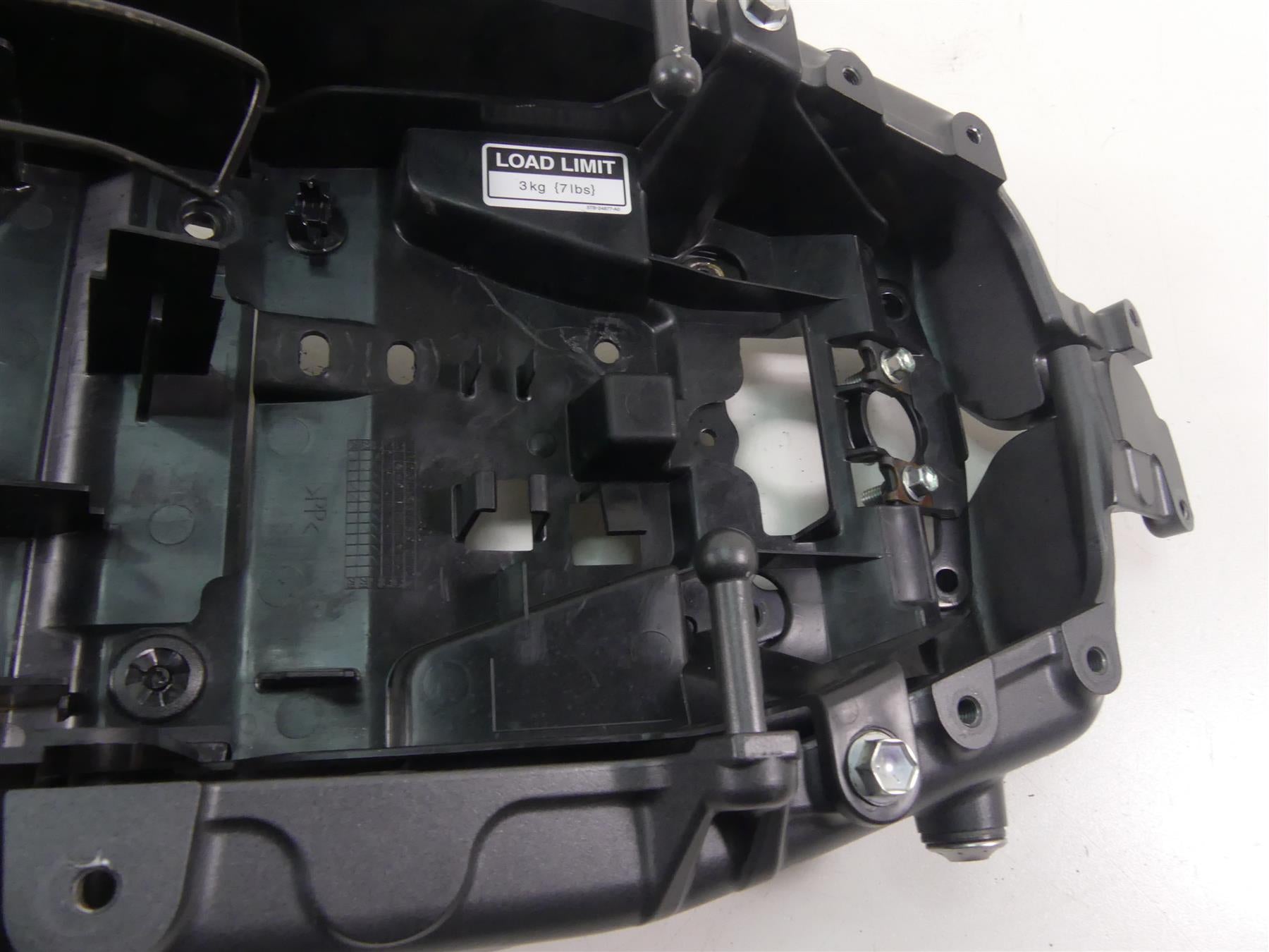 2022 Yamaha MT09 FZ09 Subframe Sub Frame & Inner Fender B7N-21190-09-00 {{ shop.shopifyCountryName }} - Mototech271