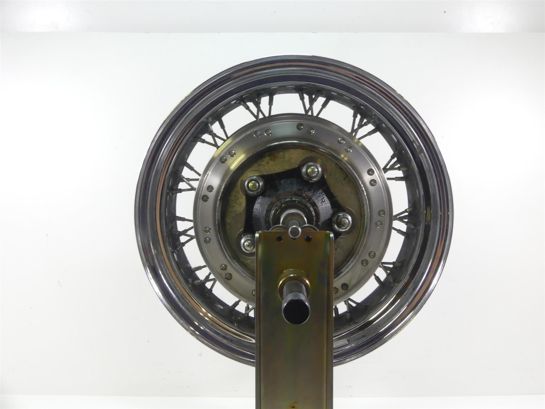 2005 Honda V-Twin VTX1800 S3 Rear 15x4.5 Spoke Wheel Rim 42650-MCV-A11 {{ shop.shopifyCountryName }} - Mototech271