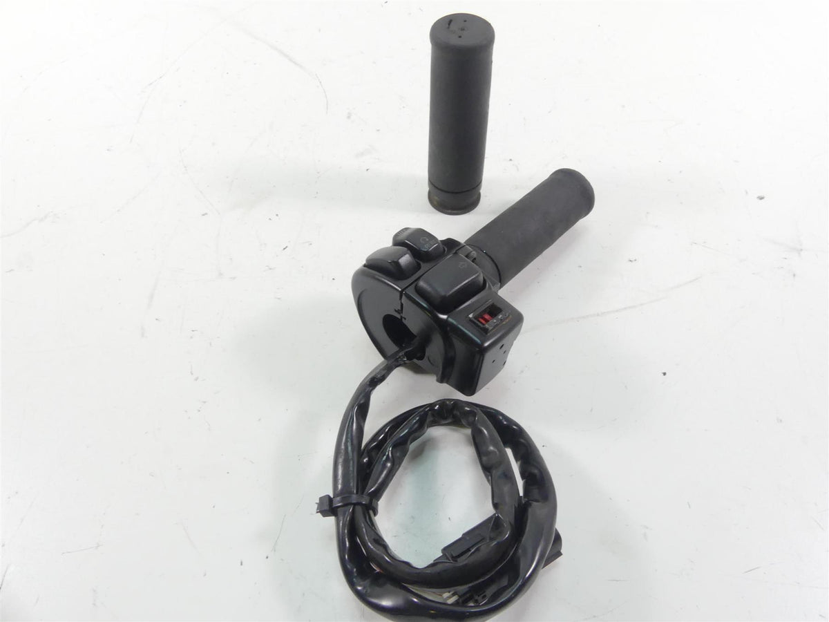 2012 Harley Touring FLHTP Electra Glide Right Hand Control Switch -Read 71684-06 {{ shop.shopifyCountryName }} - Mototech271