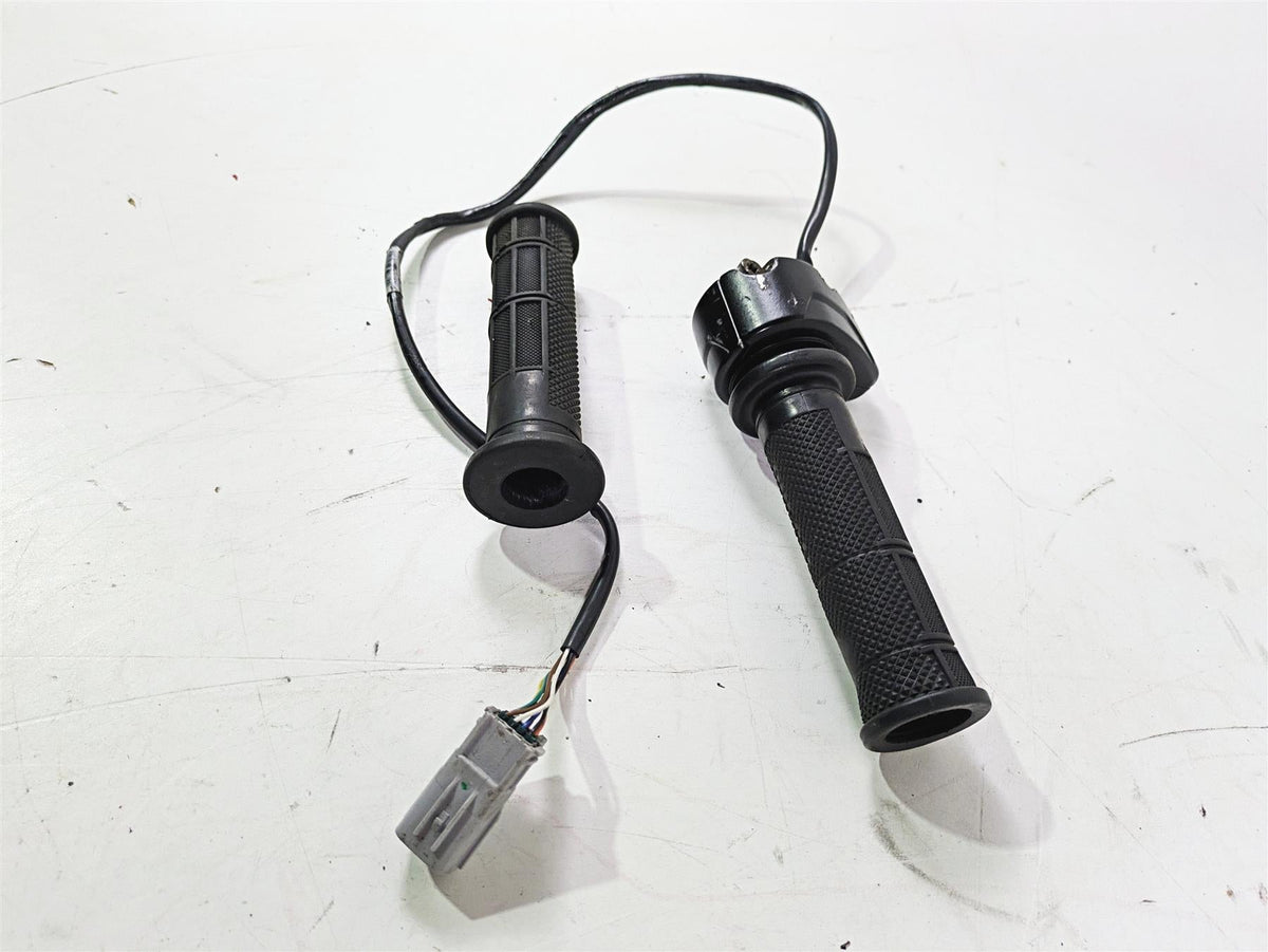 2018 Ducati Hypermotard 939 SP Ride By Wire Throttle Grip READ 66020033E {{ shop.shopifyCountryName }} - Mototech271