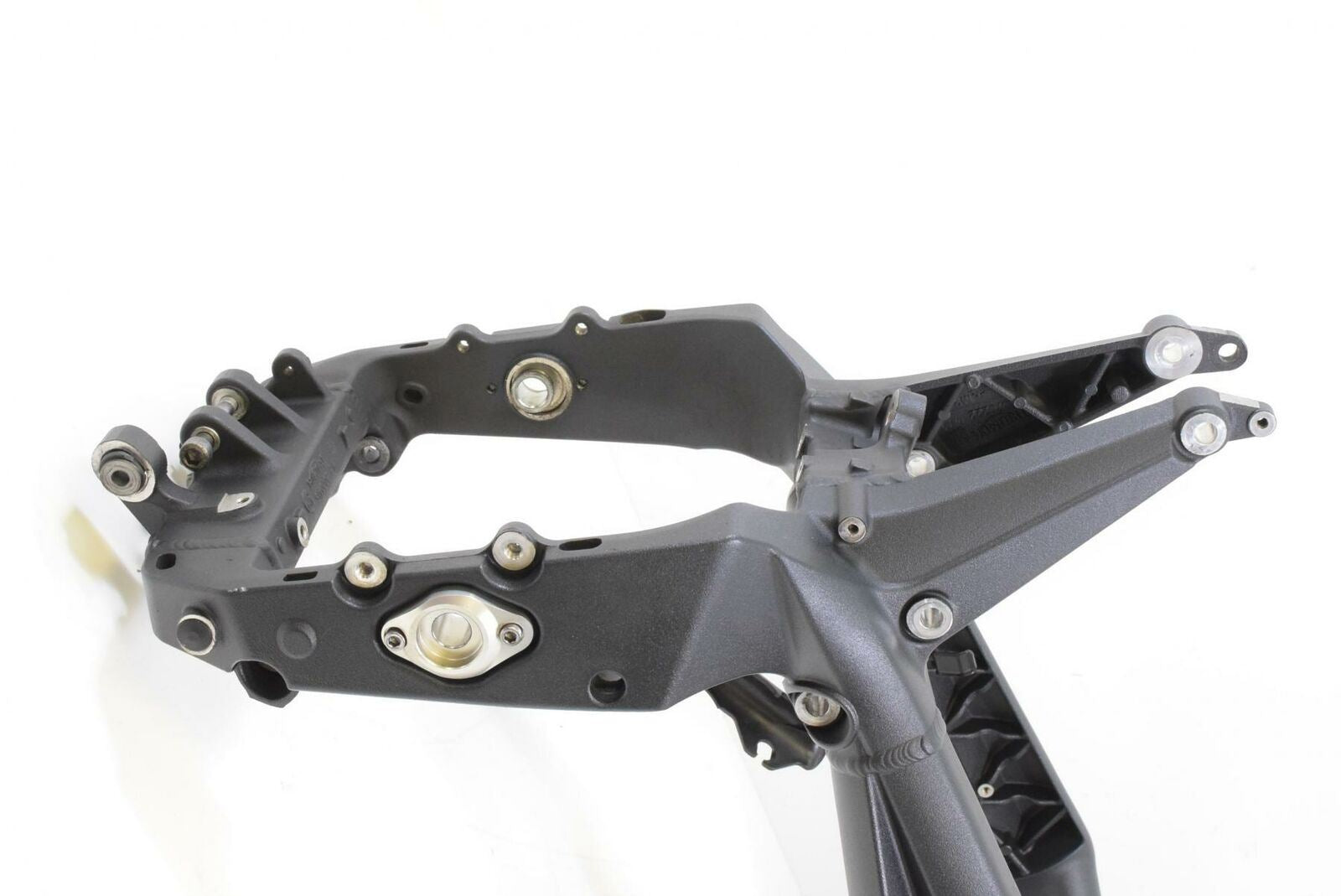 2012 Triumph Street Triple 675 R Main Frame Chassis Straight Slvg Ttl T2070454 {{ shop.shopifyCountryName }} - Mototech271
