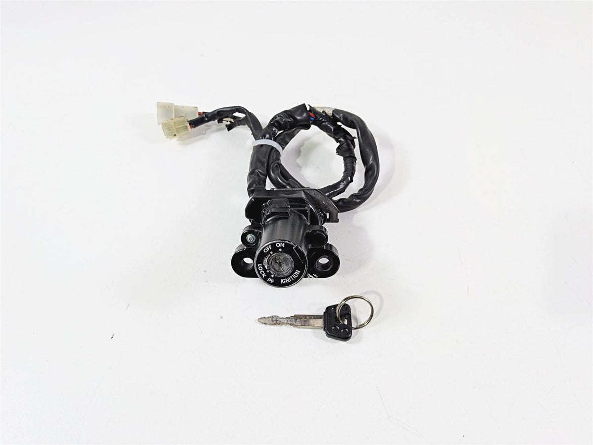 2016 Yamaha YZF R1 RN32 Ignition Switch Key Lock Set 2CR-82501-10-00 {{ shop.shopifyCountryName }} - Mototech271