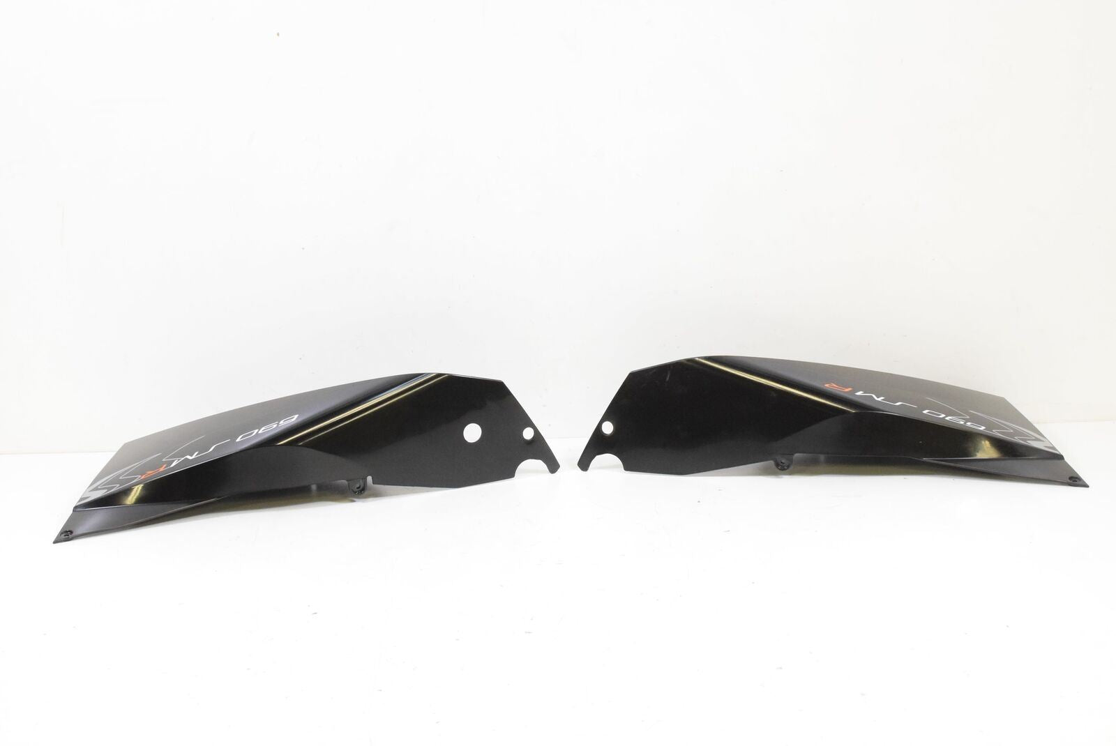 2008 KTM 690 Supermoto R LC4 Tail Side Cover Fairing Cowl Set 7500804100040A {{ shop.shopifyCountryName }} - Mototech271