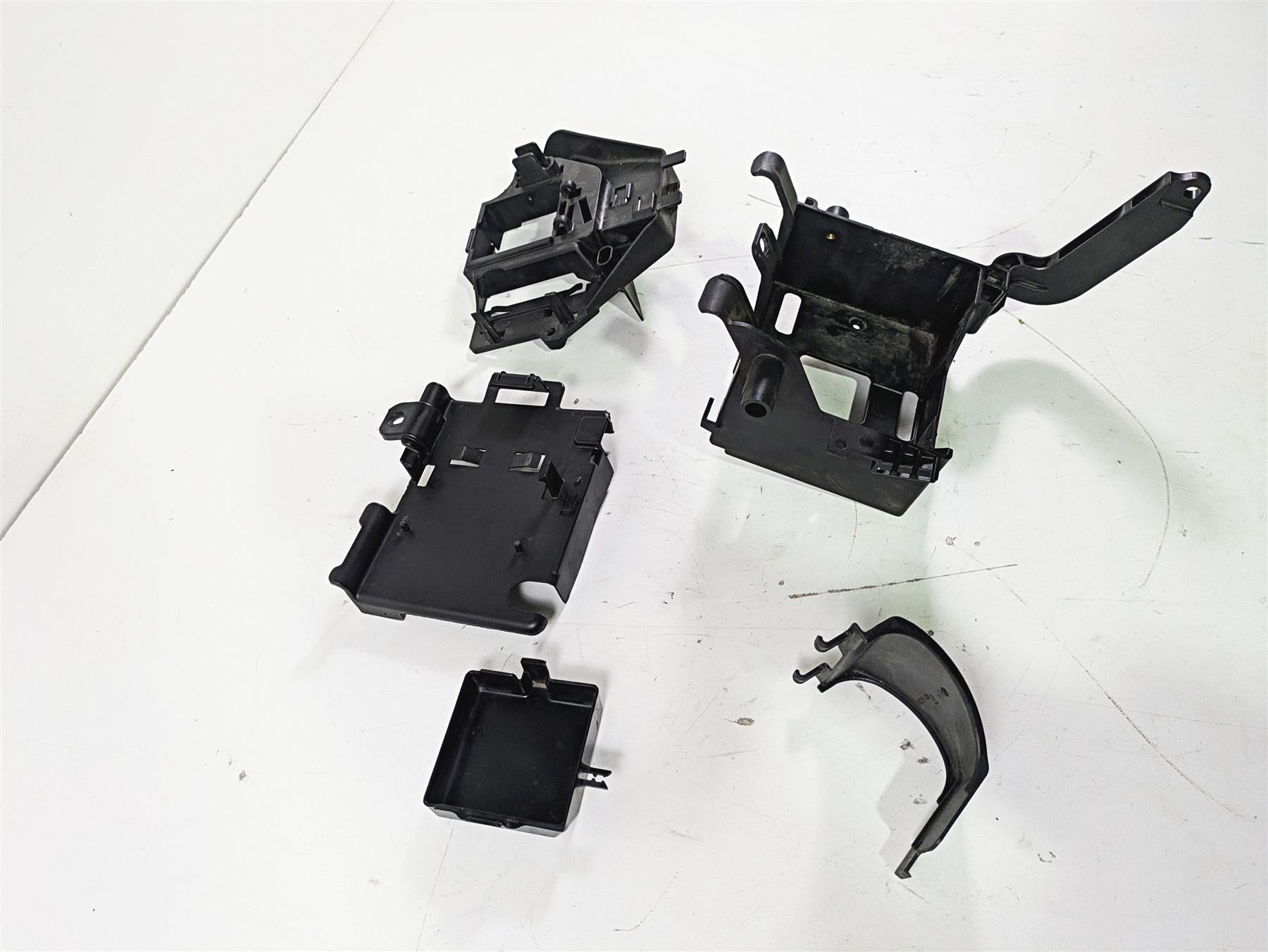 2008 Harley Touring FLHTP Electra Glide Electrical Wiring Holder Set 70344-08 {{ shop.shopifyCountryName }} - Mototech271