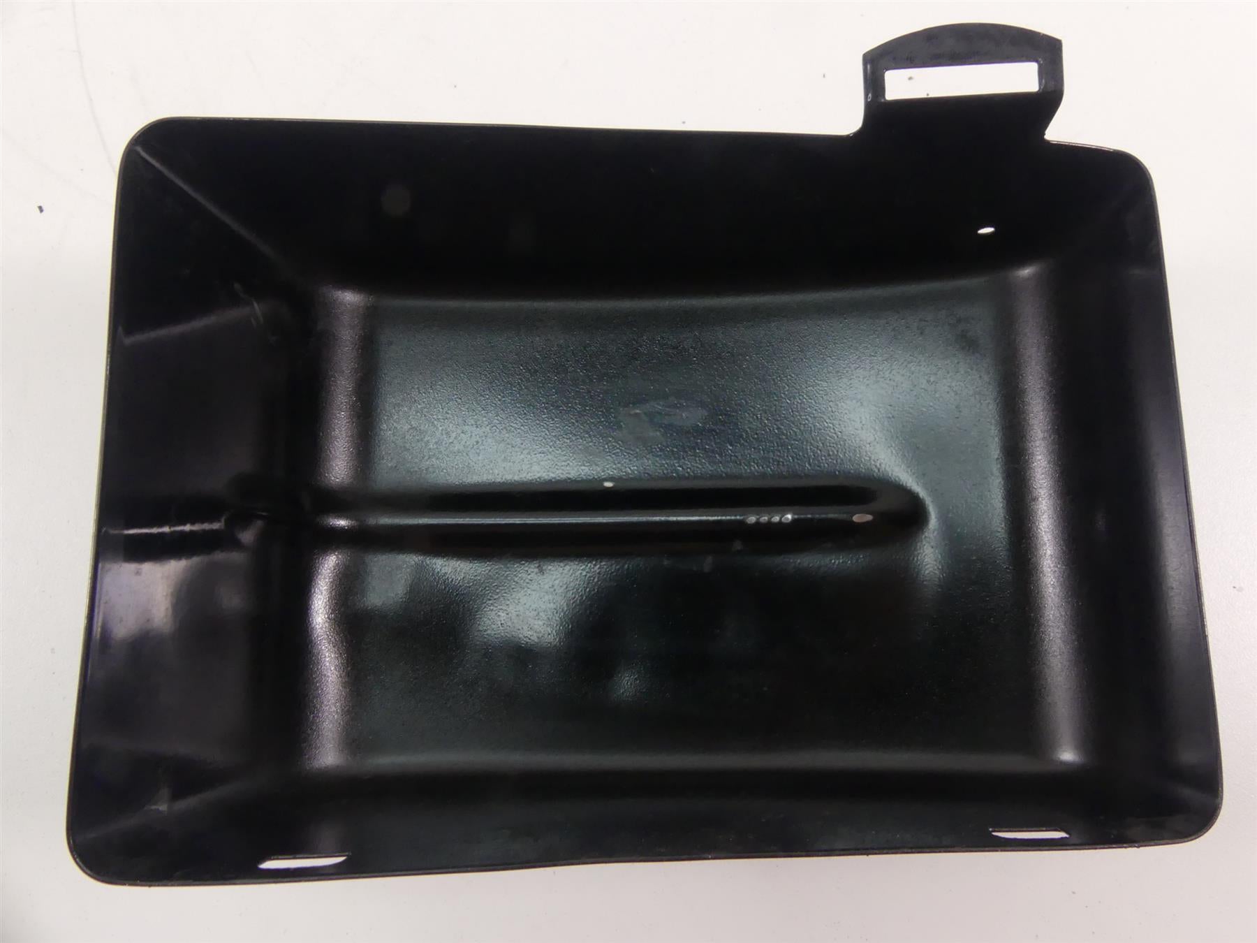 2017 Harley Dyna FXDB Street Bob Electrical Carrier Tray & Cover 70367-12 {{ shop.shopifyCountryName }} - Mototech271